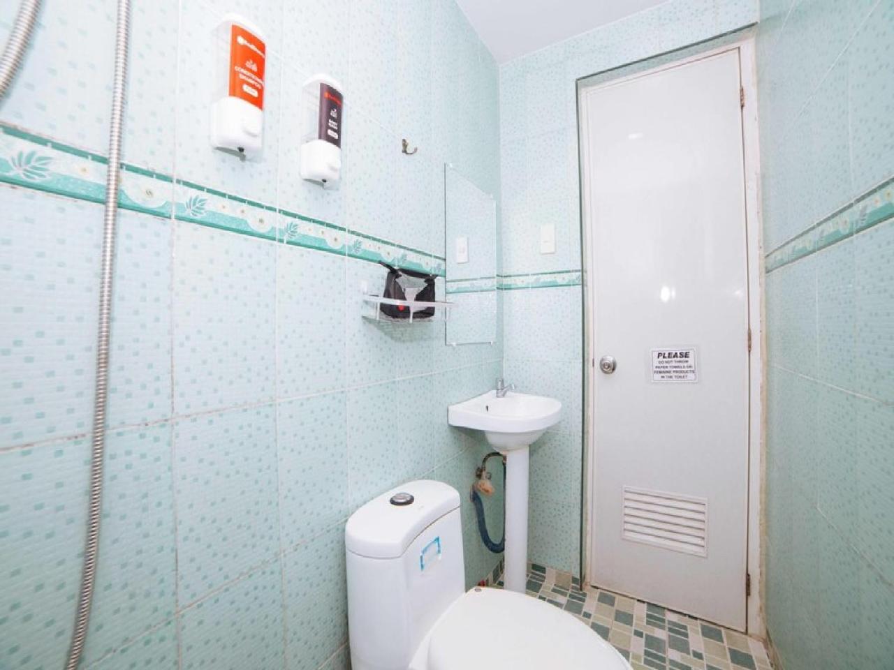 Reddoorz Plus @ Tayuman Manila Exterior foto